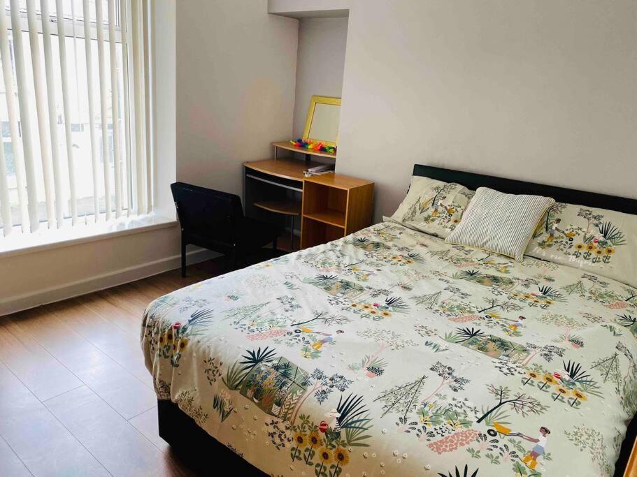 Holiday home Centre - 4 Bed Townhouse