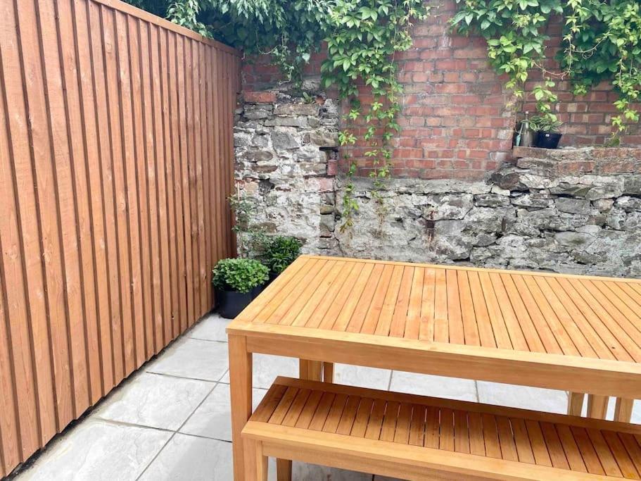 Centre - 4 Bed Townhouse Holiday home *